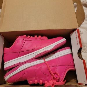 EUC Nike Dunk Low Hyper Pink Sneakers